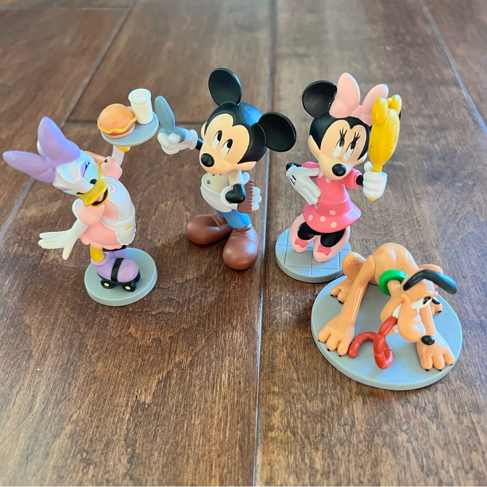 Disney Mickey and Friends Bundle